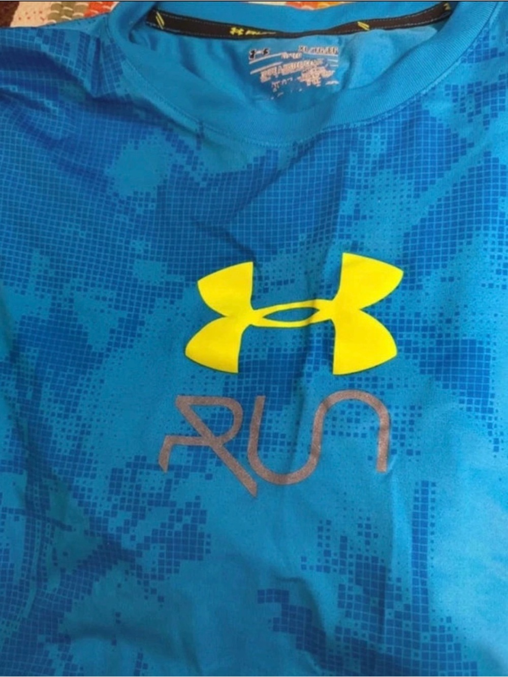 Under Armour Men's Teal Blue Run Graphic Short Sleeve Tee with Yellow Logo